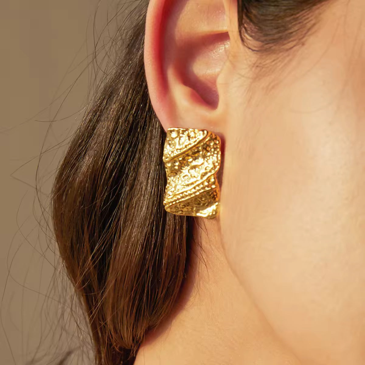 Hailey statement Earrings