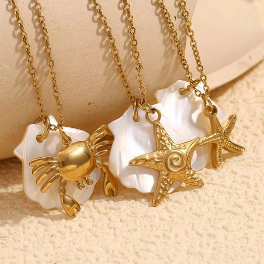 Crasi necklace
