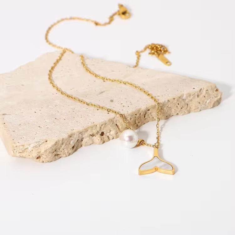 Dolphin Tail necklace