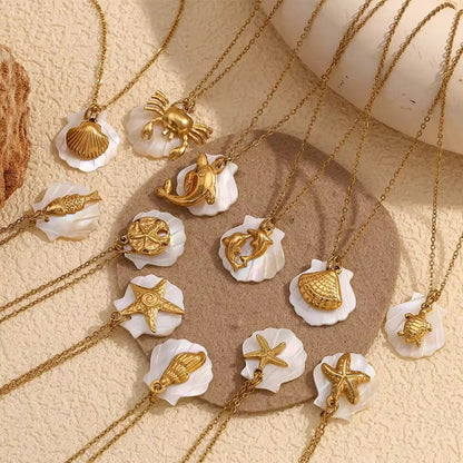 Crasi necklace